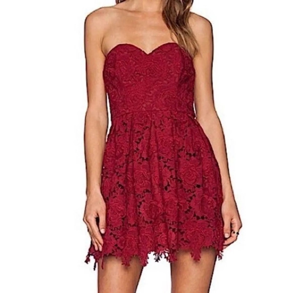 lovers and friends strapless mini dress xs red lace sweetheart cocktail party